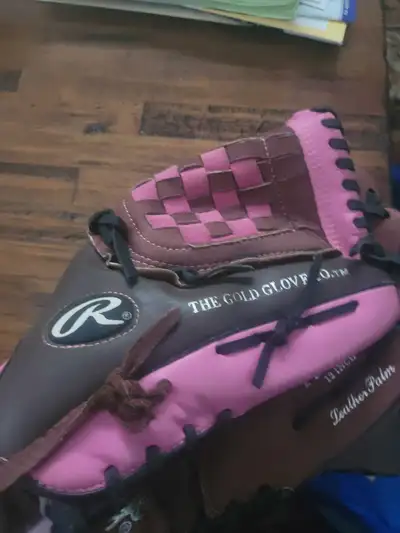 Rawlings Fast Pitch Series Glove, View more