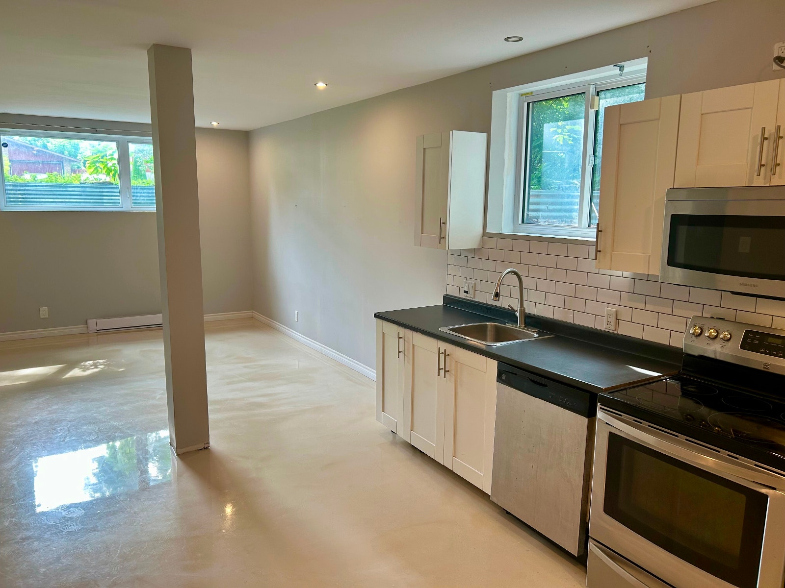 Logement à louer \ For rent 3 1/2 — photo 1