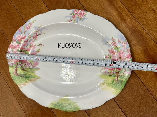 Vintage discontinued England Bone China Blossom Time Royal Alber in Kitchen & Dining Wares in Windsor Region - Image 4