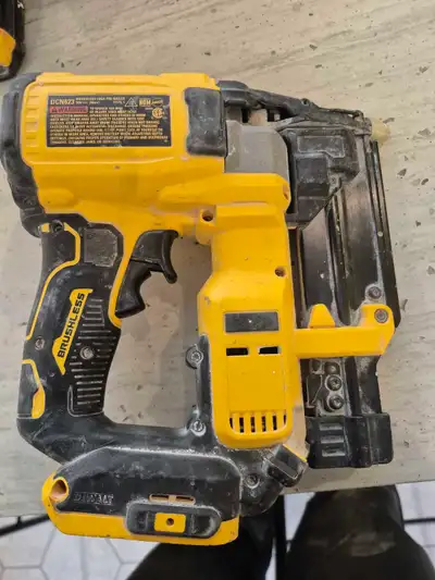 DeWalt 20V Max Brushless 23GA Pin Nailer DCN623, View more