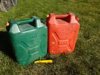 MILITARY STYLE FUEL CANS