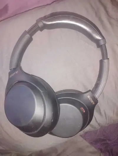 Sony WH-1000XM4, View more