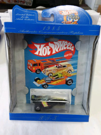 HOT WHEELS XT-3 1985 COMMEMORATIVE REPLICA 30 YEARS DIECAST 