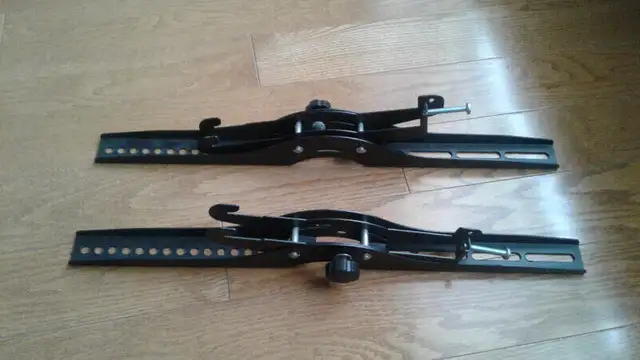 Wall mount TV supports, $25 each. in General Electronics in Markham / York Region - Image 4
