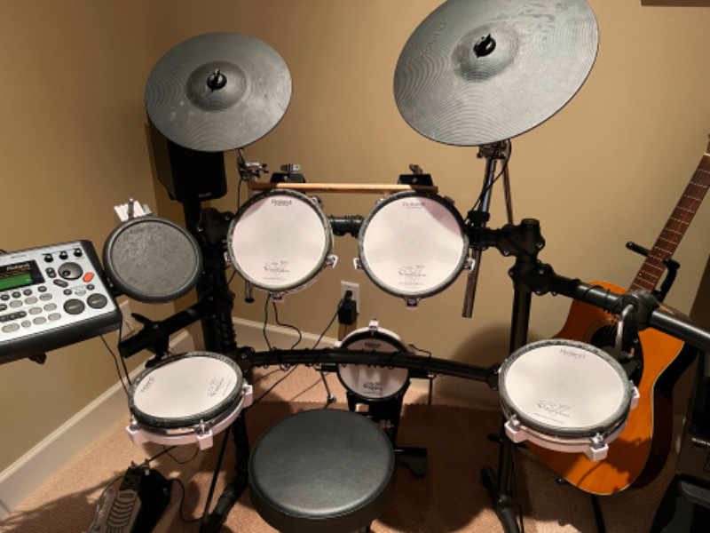 Roland V Drum Set TD-8 for sale  