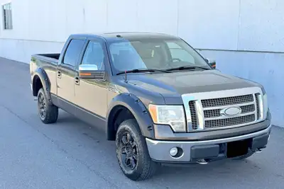 I am selling my truck Ford F150 Lariat Year: 2010 185.000Km Fully loaded Rust protected every year N...
