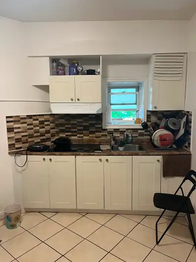 BRIGHT AND CLEAN ONE BEDROOM APARTMENT FOR RENT