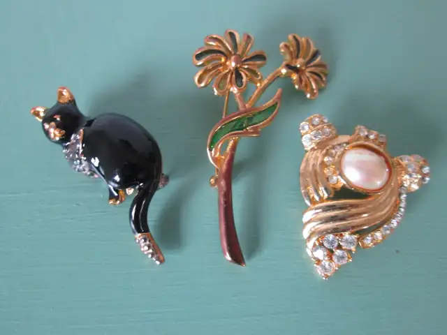 Une robe Grand-mère & +++ in Costumes in Sherbrooke - Image 8