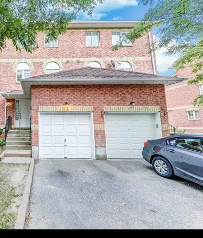 Spacious 4-Bedroom Townhouse for Rent – Prime Scarborough Location 138 Homestead Rd (Morningside Ave...