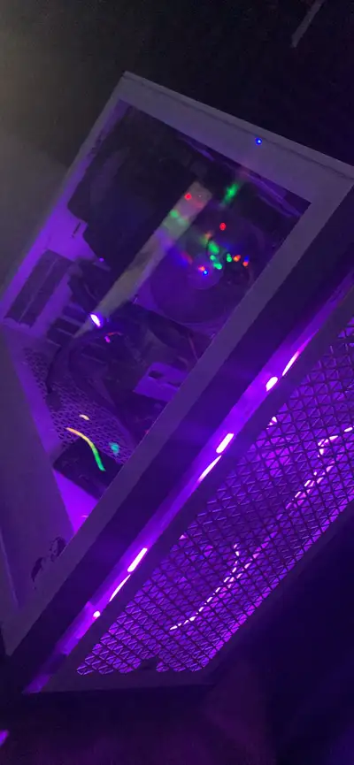 High end gaming pc has: CPU: ryzen 7 5800x CPU cooler: Frozn a620 pro se Ram: 32GB ddr4 3600mhz Gpu:...