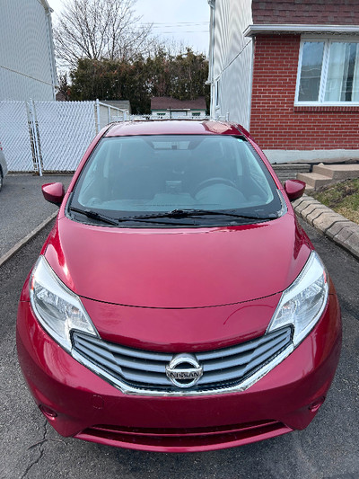 Nissan versa 2016 à vendre NEGOCIABLE