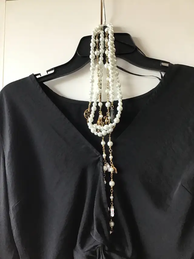 Pearl necklace in Jewellery & Watches in City of Montréal - Image 3