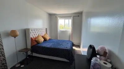 Subletting 2 Bedroom Apartment - near Riverside