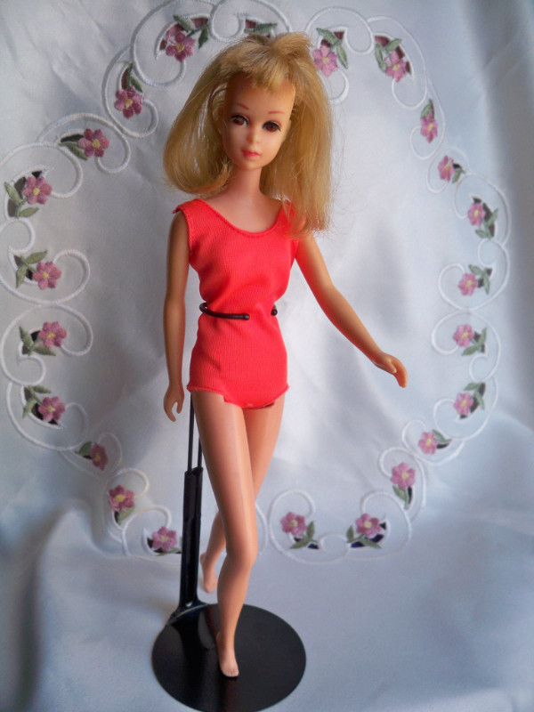 1966  Pink-tone, Bend-Leg FRANCIE Doll, No. 1130 (Mattel, JAPAN) in Arts & Collectibles in Fredericton