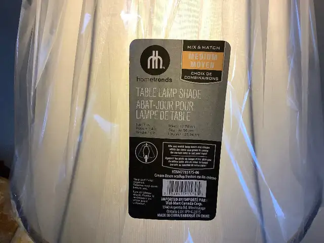 Antique table lamp in Coffee Tables in City of Toronto - Image 4