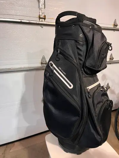 New golf 'cart' bag, View more