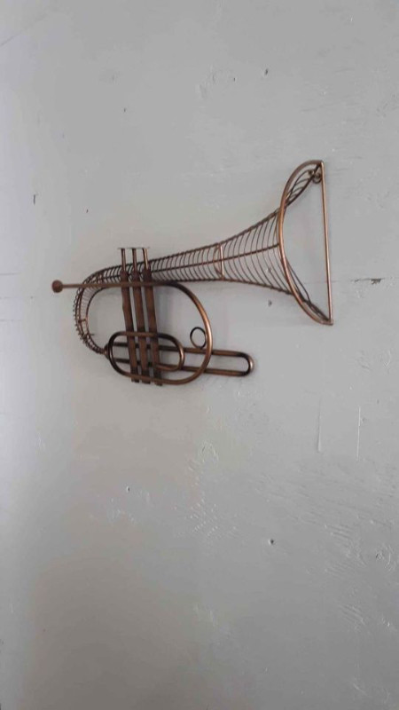 Metal trumpet wall art music in Arts & Collectibles in Windsor Region - Image 3