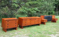 Vintage Teak Rosewood 5 piece Bedroom Suite MCM