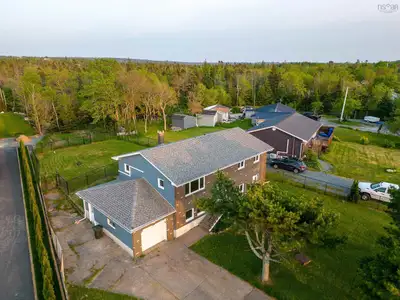 FOR RENT: Renovated 3 Bedroom, 1 Bath Upper Unit - Hatchet Lake