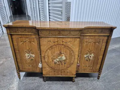 Estimated cost to replace new $6,500 Made in England by Highborn Manor. Premium brand. 57w x 19 d x...