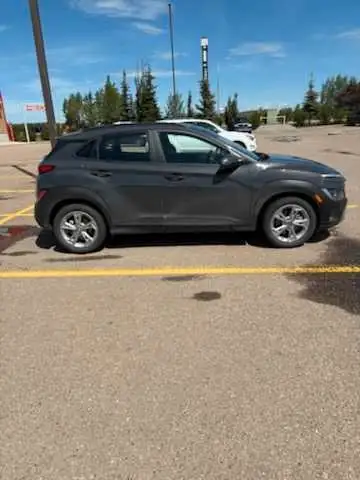 Apple carplay/android auto. Heat cloth seats. Lane assist. Alberta registered