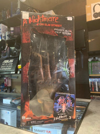 A Nightmare on Elm Street: Freddy's glove prop replica