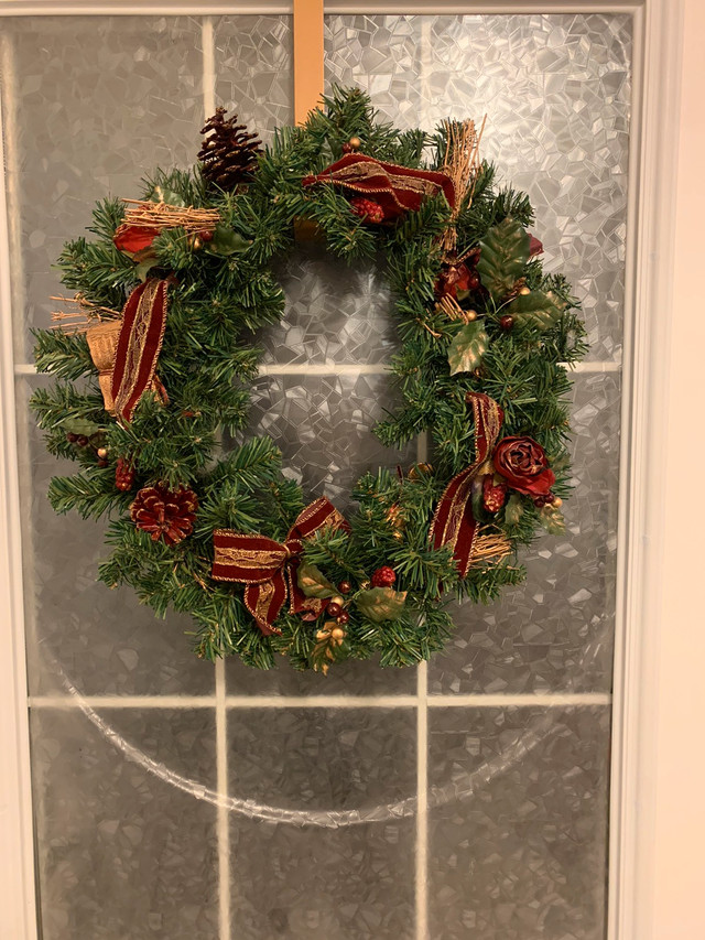 Christmas Wreath - Gold and Burgandy in Holiday, Event & Seasonal in Calgary