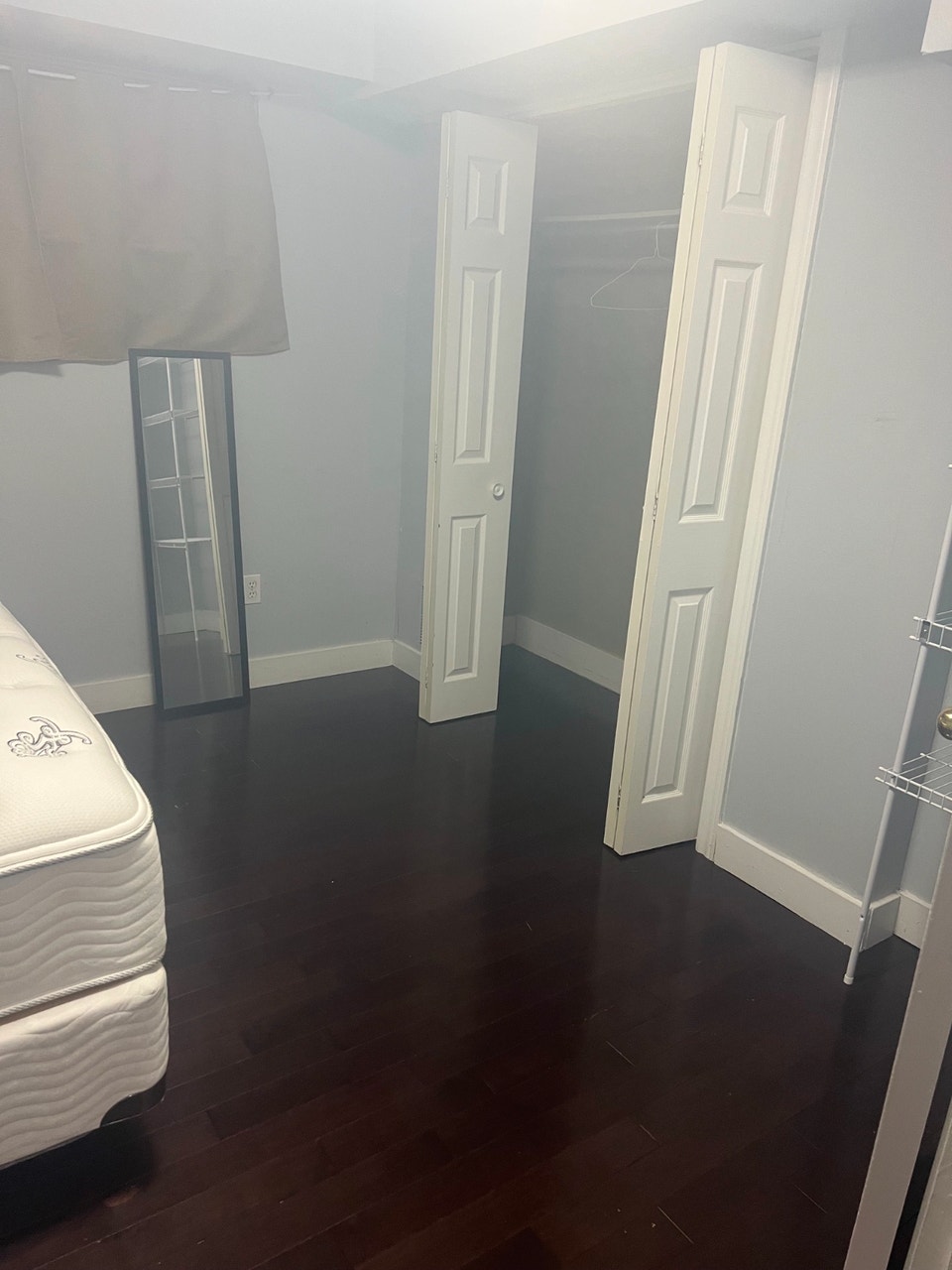 BASEMENT 1 BED, 1 BATH, SEP ENTR RENT OCT 1, VICTORIA/ EGLINTON 5