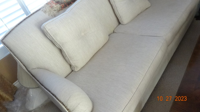 Sofa,  white,  studded, 2 cushion,clean,stylish in Other Tables in Kelowna - Image 2