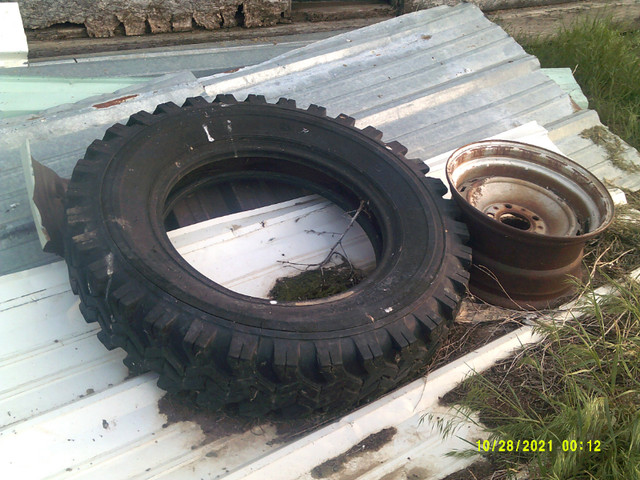 7.50 x 20 bias ply tire in Tires & Rims in Lethbridge