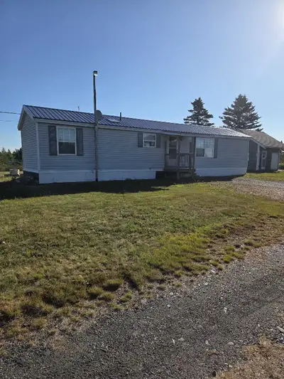 Private sale ,1.5 acres, Mini Home with spectacular views of the ocean,close to 3 beaches Crescent,...