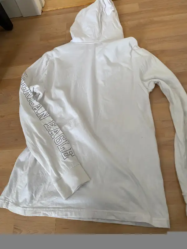 Men American Eagle shirt - xs in Men's in Charlottetown - Image 4