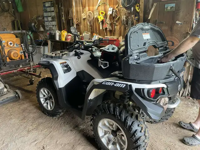 2018 can am outlander 850 in ATVs in Belleville - Image 3