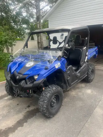 VTT 3 places , moteur fiable 700cc , en bonne condition. Excellent véhicule pour la chasse et pêche....