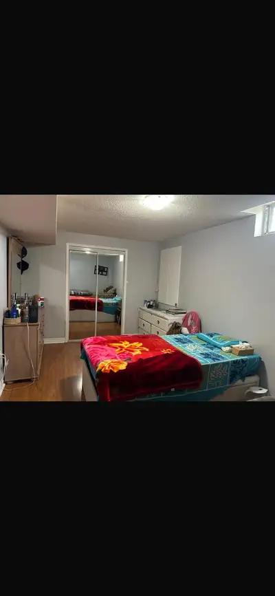 -Room available for rent (FEMALE ONLY) -Shared Accommodation -Furnished bedroom -Separate Entrance -...