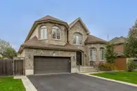 Stunning home in Gatineau!