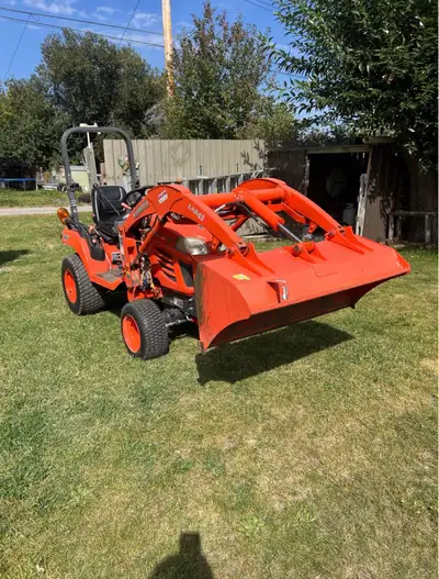 Selling my 2010 Kubota BX2350 diesel 4x4 Has the 3.0 diesel engine with 23hp 4x4 Has low hours only...