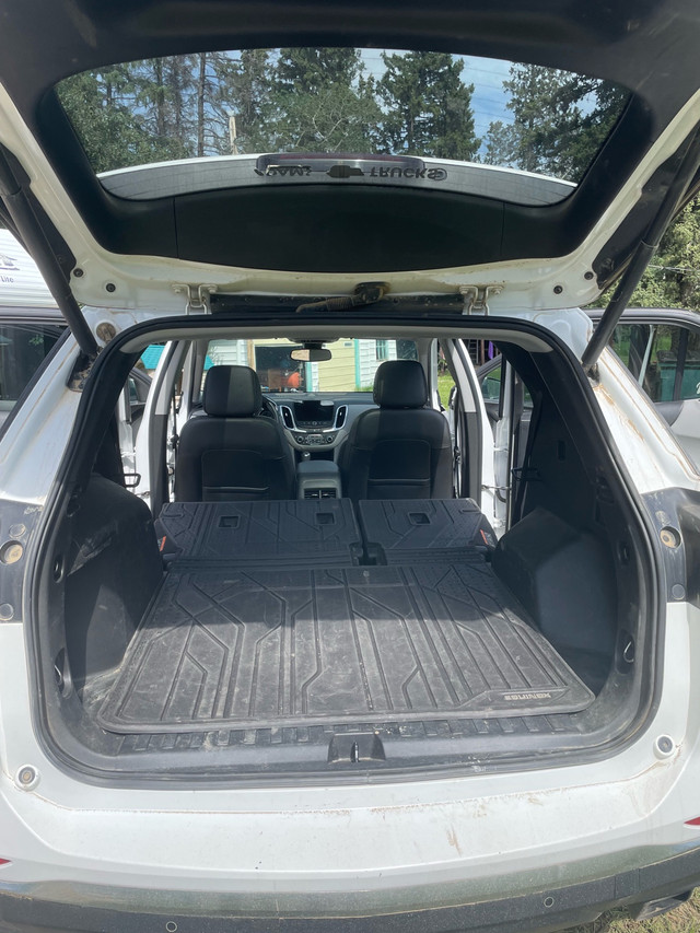 Chevrolet 2020 Equinox Premier 2.0T AWD in Cars & Trucks in Edmonton - Image 2