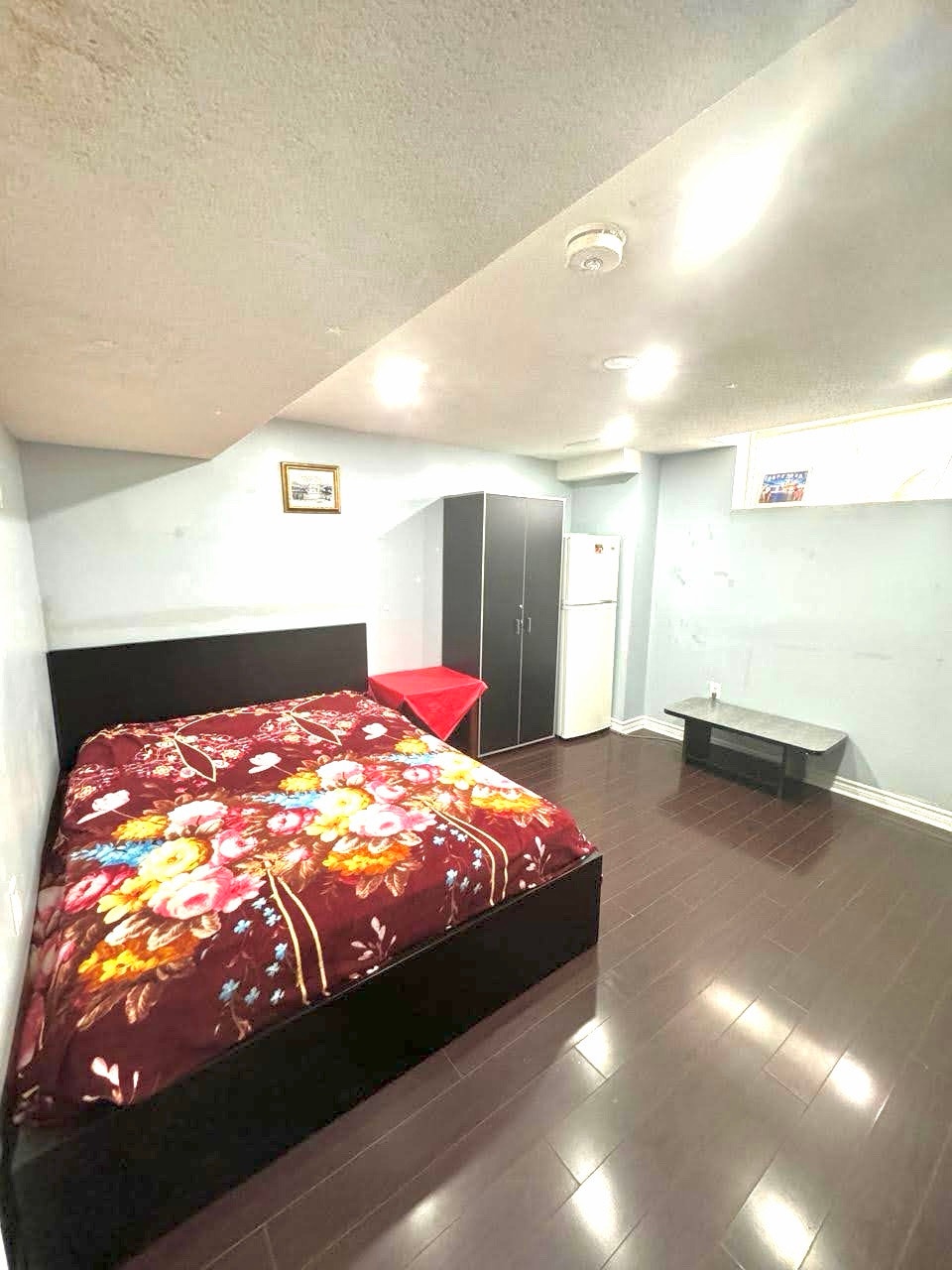 one bedroom basement available for rent 2