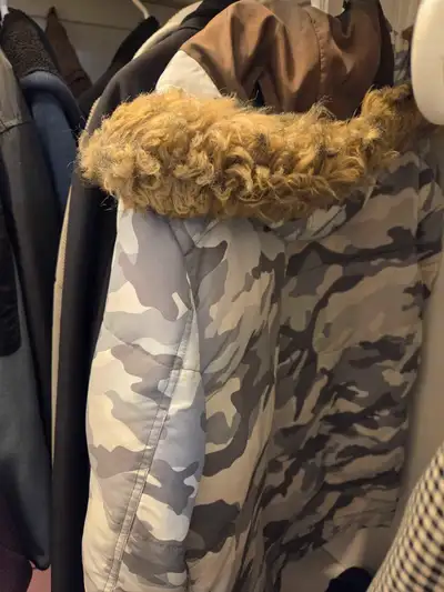 Tommy Hilfiger winter parka good condition like new, View more