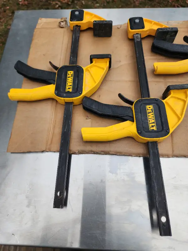 4 DeWalt Wood Working Adjustable Clamps423430609479280648
