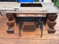 Vintage Singer sewing table cast iron & wood - needs some TLC 