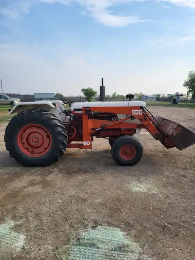 Estate sale 1210 David Brown tractor for sale. Nice acreage tractor. 65h.p. diesel Has loader and 3...