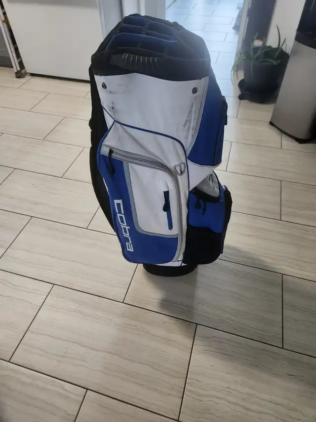 Cobra cart bag in Golf in Barrie - Image 3
