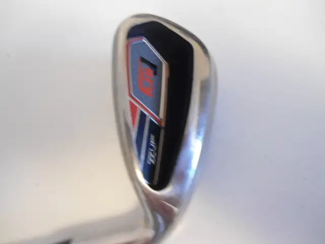 FOUR RIGHT HANDED GOLF PITCHING WEDGES  2 in Golf in Sudbury - Image 5