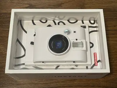 Brand new Lomo’ Instant Camera, View more