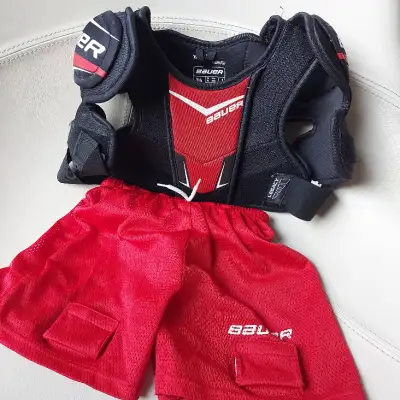 Bauer Hockey Shoulder Pads for kids Large & Short Medium
