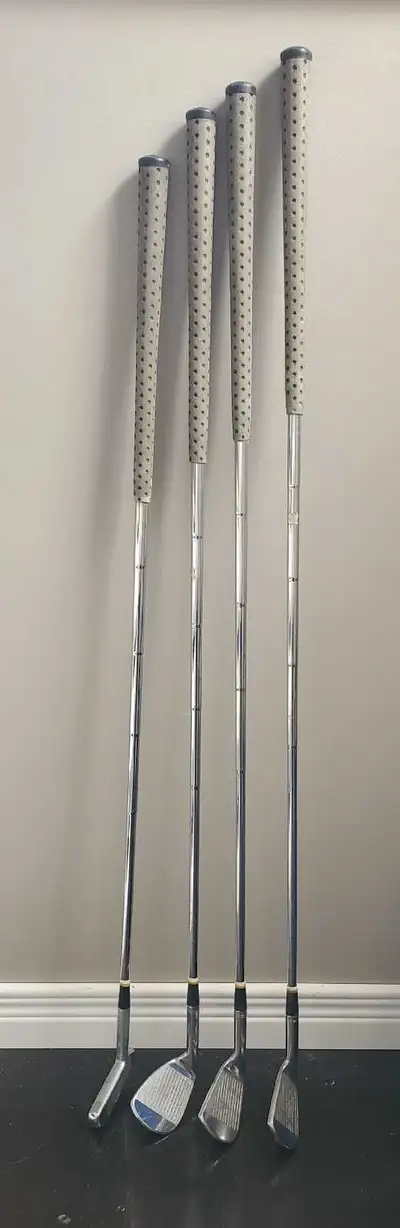 Vintage RH Spalding Tee Flite Irons & Putter, View more