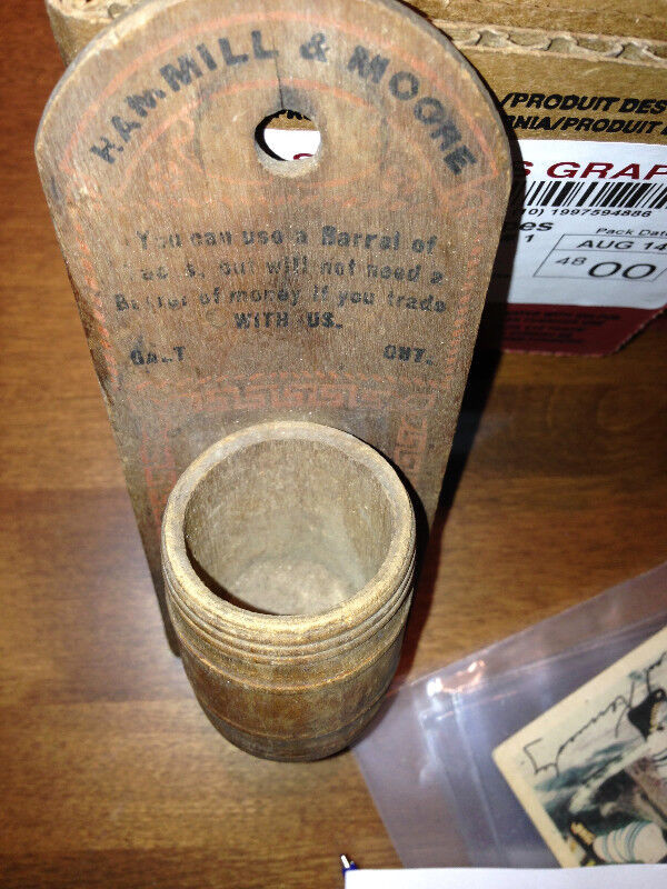 VINTAGE EARLY GALT ONTARIO WOOD MATCH HOLDER HAMMILL & MOORE in Arts & Collectibles in Mississauga / Peel Region - Image 3