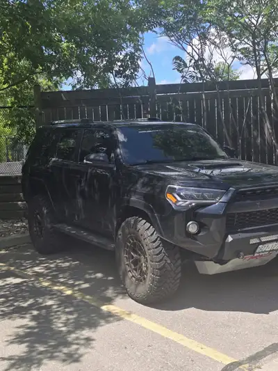 2017 Toyota 4Runner SR5 4WD 135,000 km Well-maintained and tastefully upgraded. Ready for daily driv...